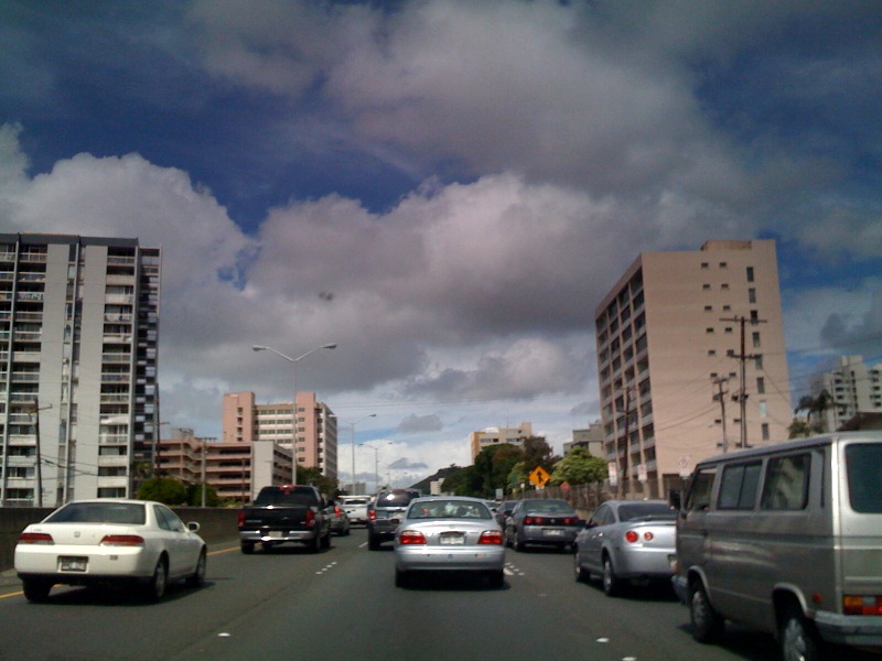 bad traffic is anothe reason not to move to Hawaii
