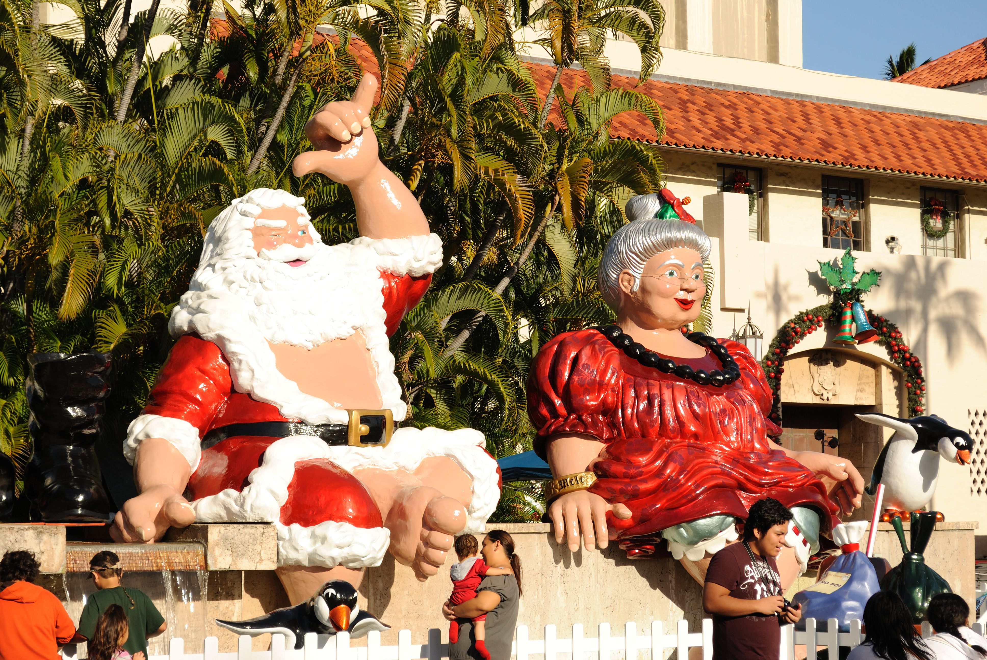 What is Christmas like in Hawaii? Living in Hawaii