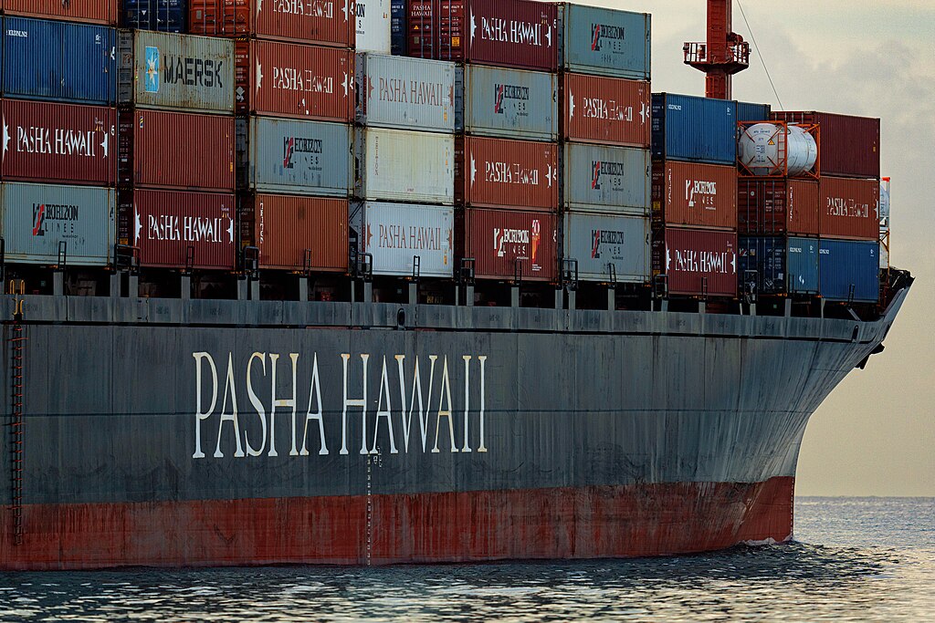 pasha hawaii under way